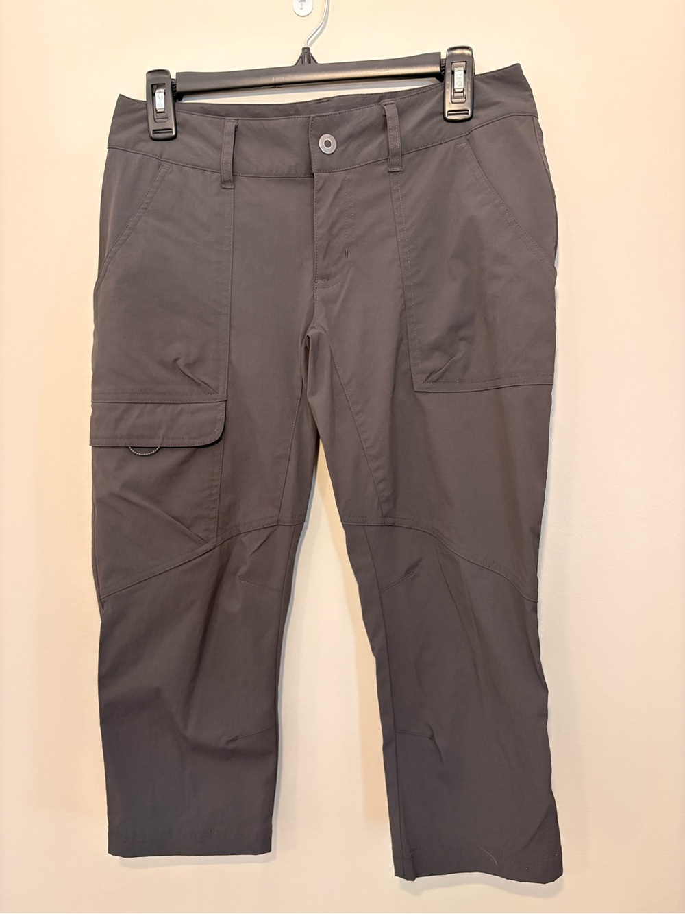COLUMBIA Omni-Shield Women’s Capri Pants Gray Size 6 Hiking, Fishing, Outdoor